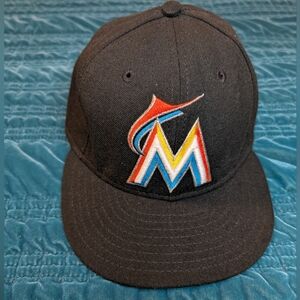 New Era 59Fifty Miami Marlins Fitted Hat (Black) Men's MLB Cap 7 1/4